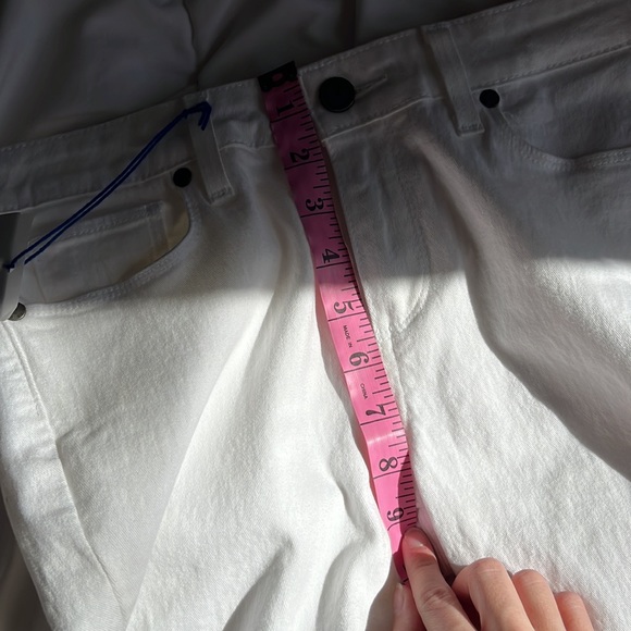 NWT PAIGE Verdugo Optic White Ankle Length, Distressed Skinnies - Picture 7 of 8